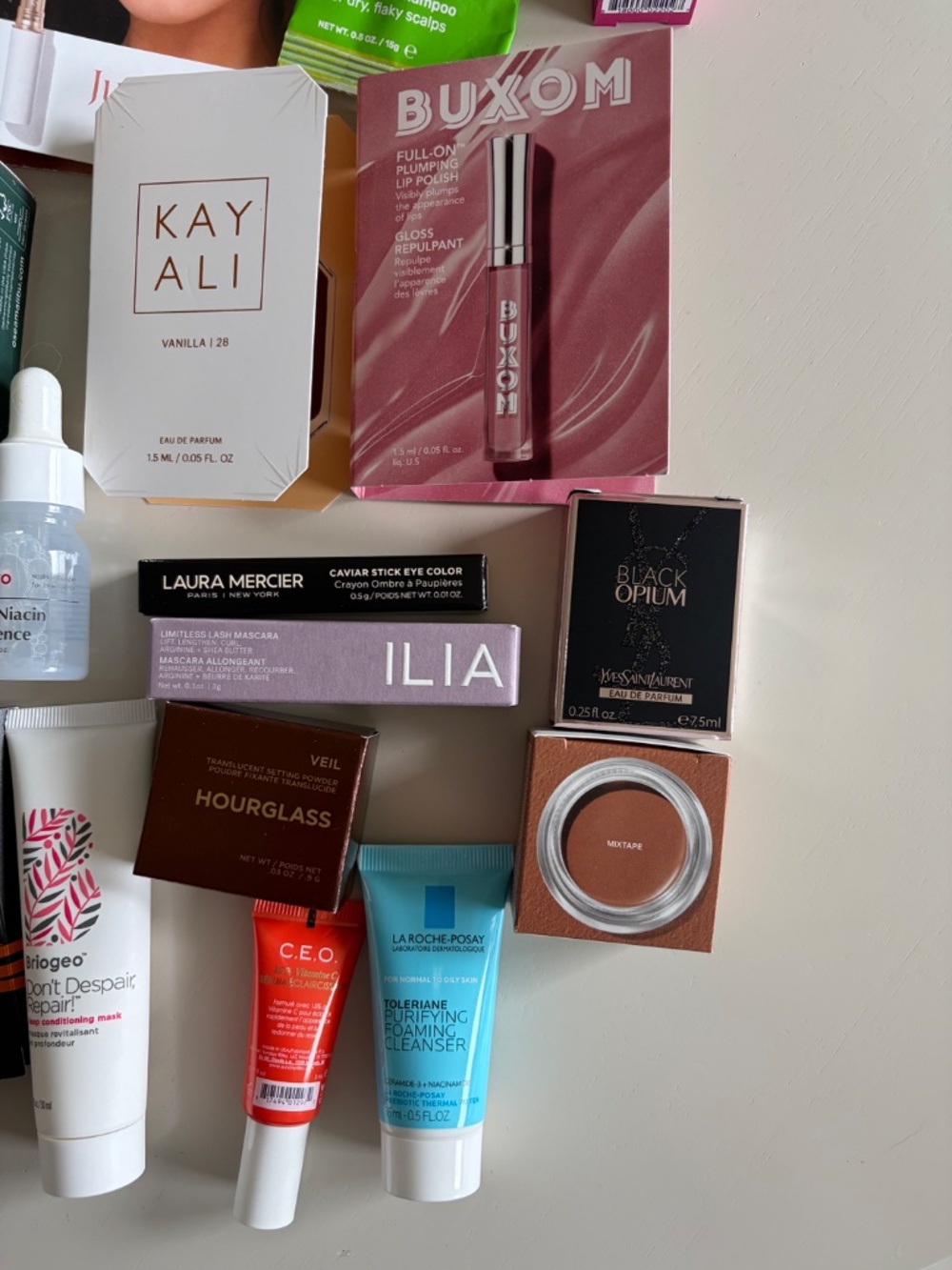 Ulta Beauty NEW make up bag including 19 minis/samples - Picture 5 of 6